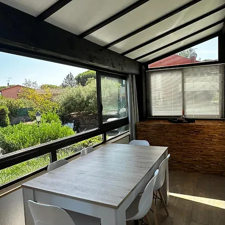 FREJUS - Appartement 4 personnes - Piscine Extérieur photo